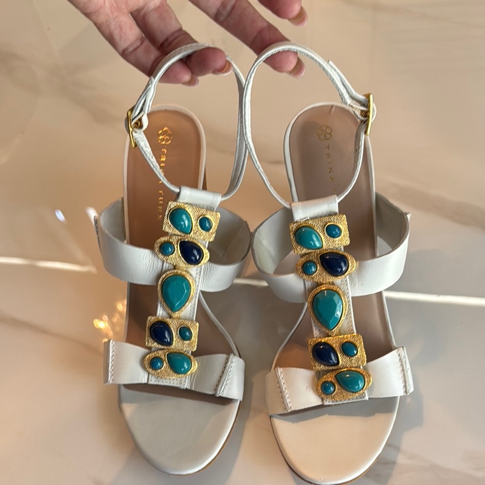 NEW Trina Turk Designer Cream and Blue Leather Sandals with Embellishments
